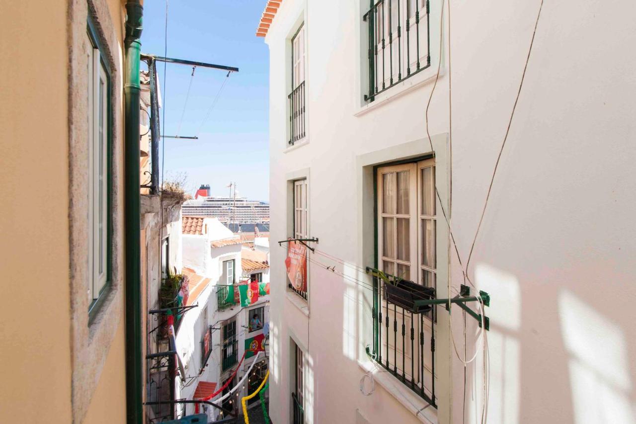 Alfama For *